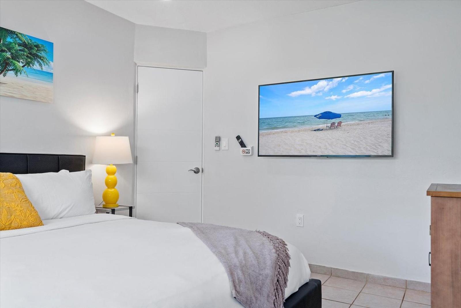 Walnut By The Sea Hollywood Quarto foto